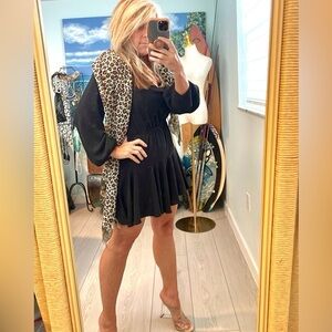 The Impeccable Pig,USA,Adorable V-Neck Mini Dress w/Elastic Waist,Classic Black
